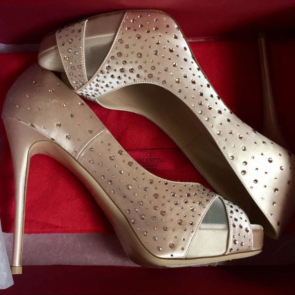 VALENTINO Swarovski Crystal Satin Pump